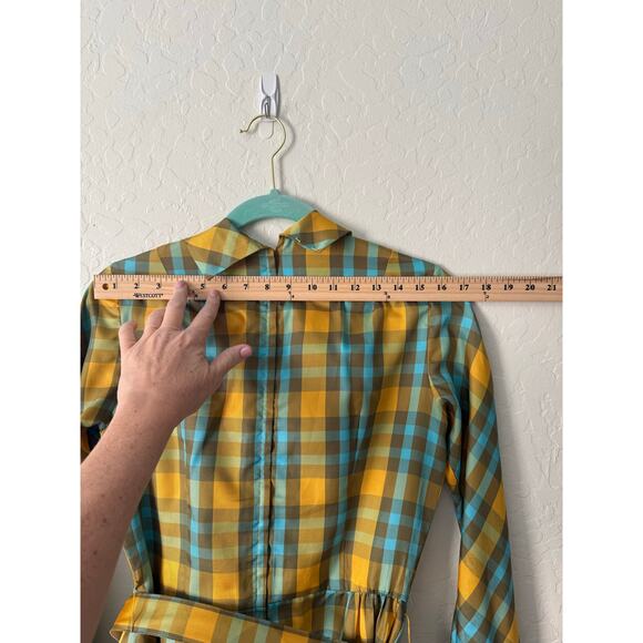 Vintage 1960s Serbin of Florida Women's Belted Green, Blue, Yellow Plaid - Picture 3 of 8